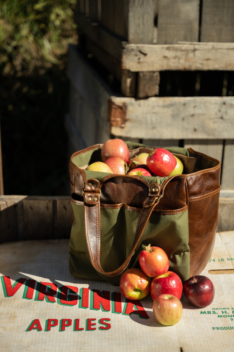 Belle Picnic Tote | Stylish & Functional Wine Carrier | Moore & Giles