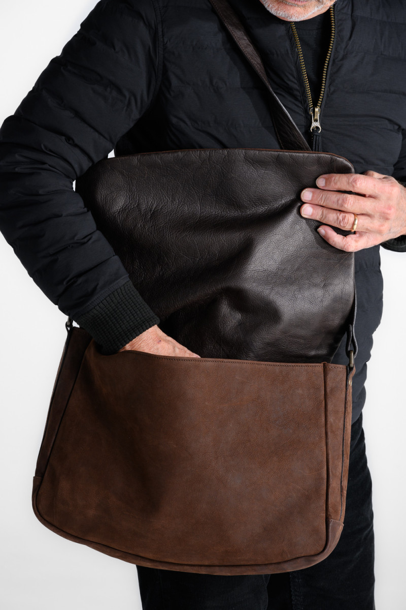 Smaller top Hamilton Traveler Messenger