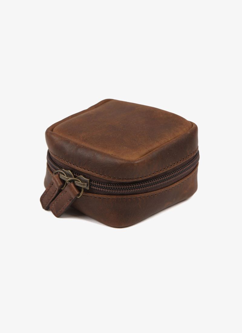 Travel-Case_BA_Med01.jpg Travel-Case_BA_Med01.jpg